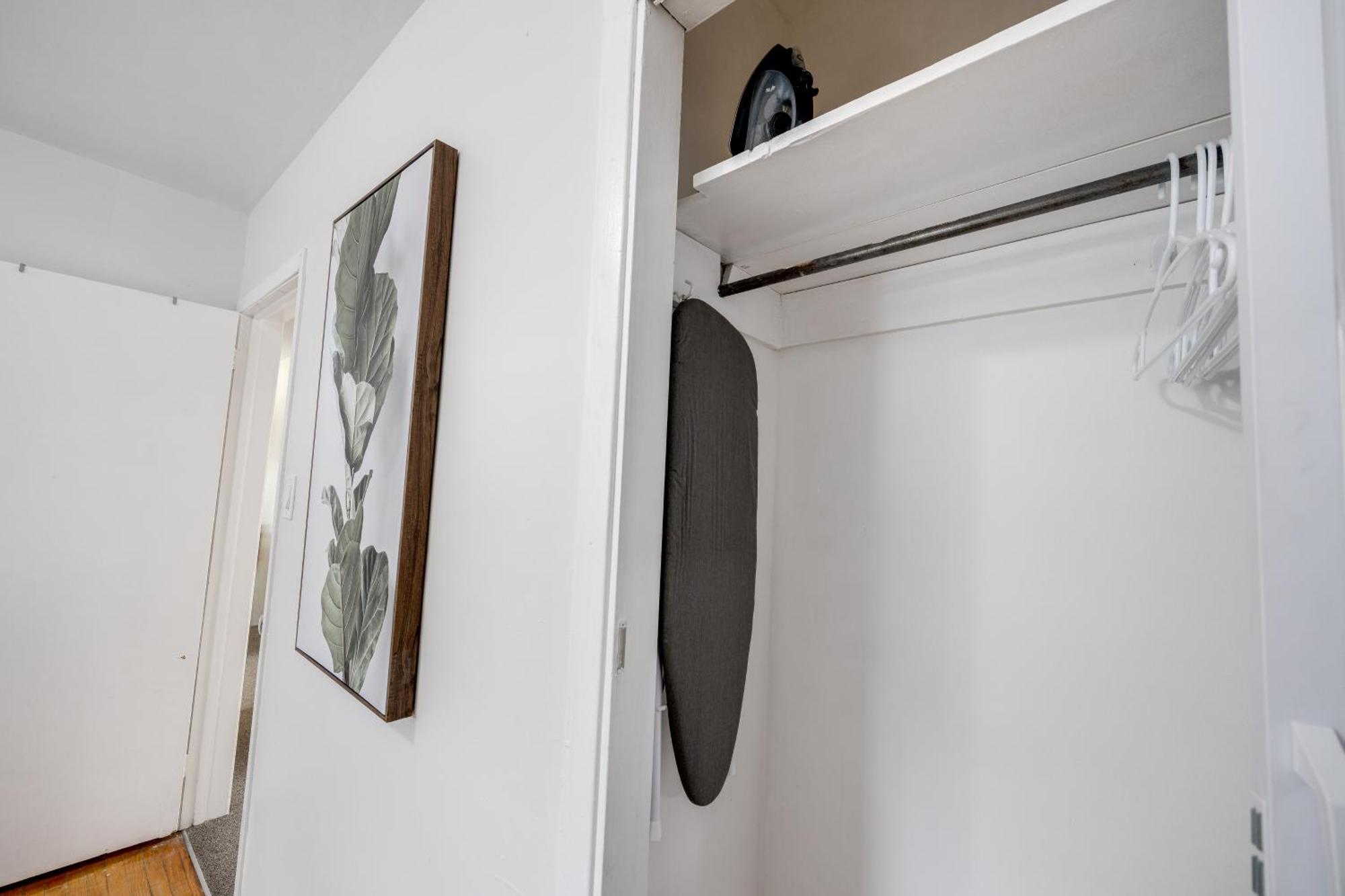 טורונטו Eglinton West Guest Suite מראה חיצוני תמונה