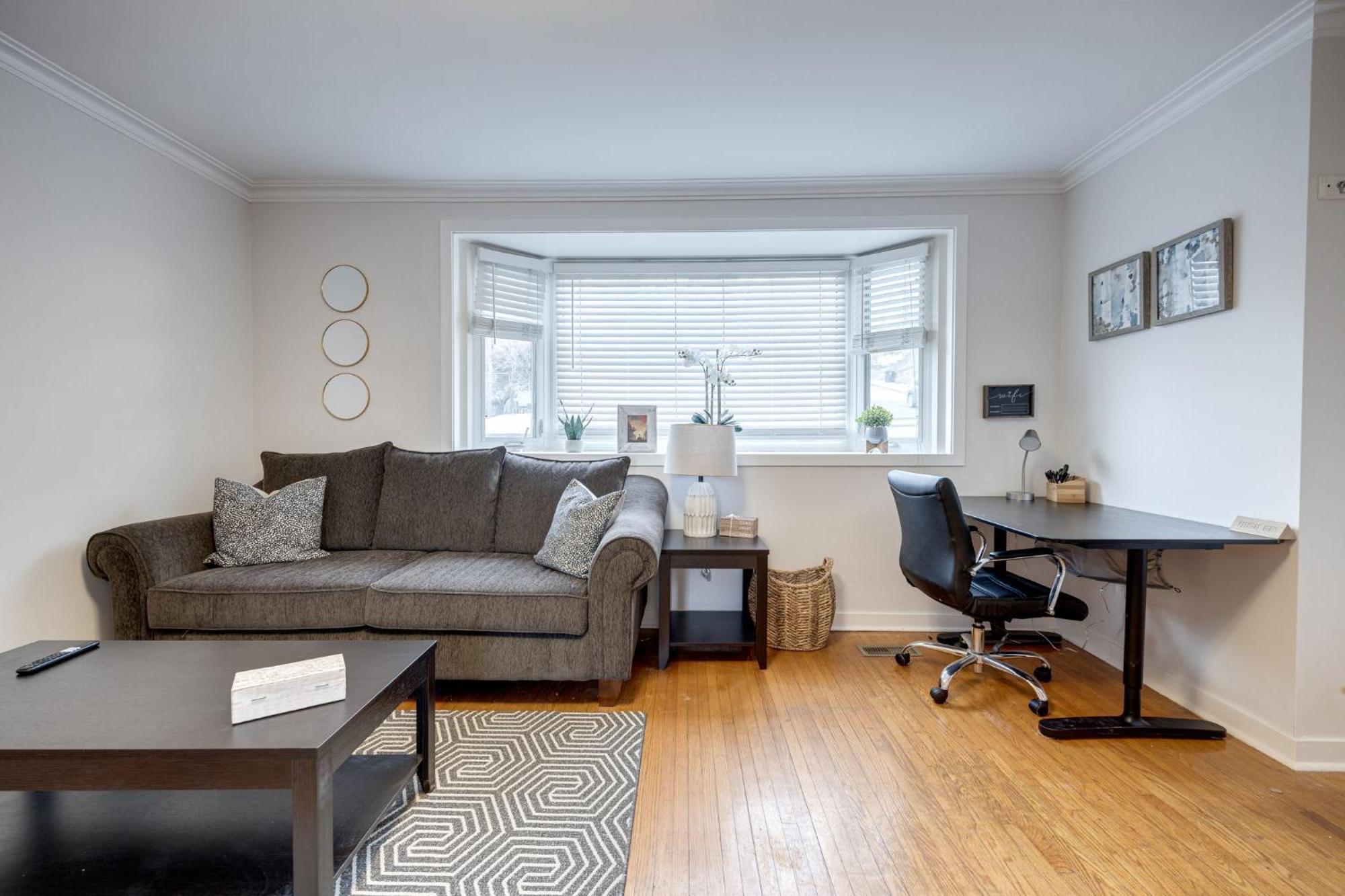 טורונטו Eglinton West Guest Suite מראה חיצוני תמונה